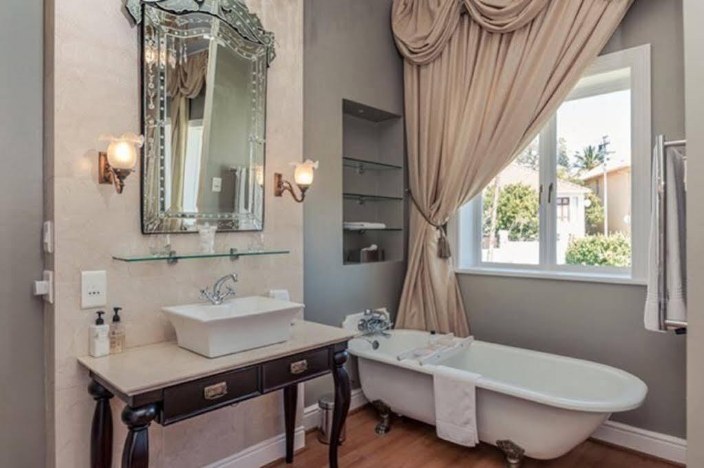 Abbey Manor Luxury Guesthouse Cape Town Ngoại thất bức ảnh